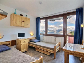 Studio rénové au pied des pistes avec balcon et jolie vue - FR-1-455-116
